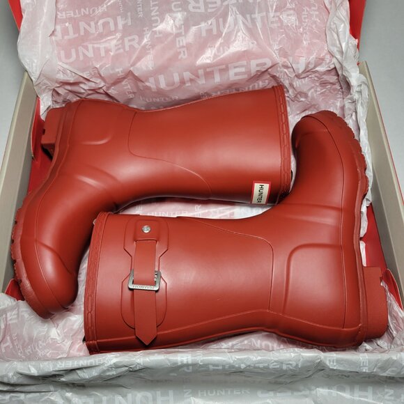 Hunter Shoes - Hunter Women's Original Short Rain Boots in Military Red